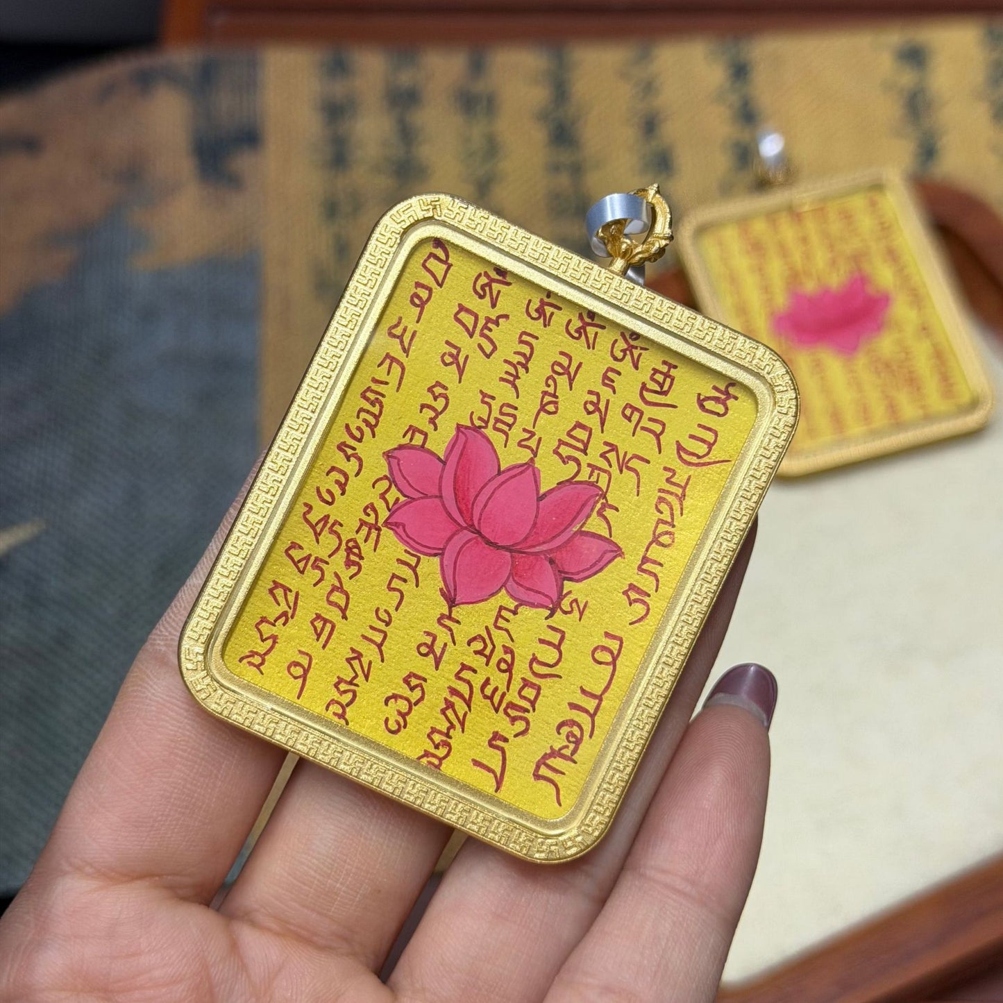Regong Pure Hand-Painted Thangka Lotus Sutra - Gold Thangka